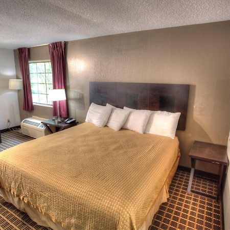 Amerivu Inn & Suites - Helen - Downtown Екстер'єр фото