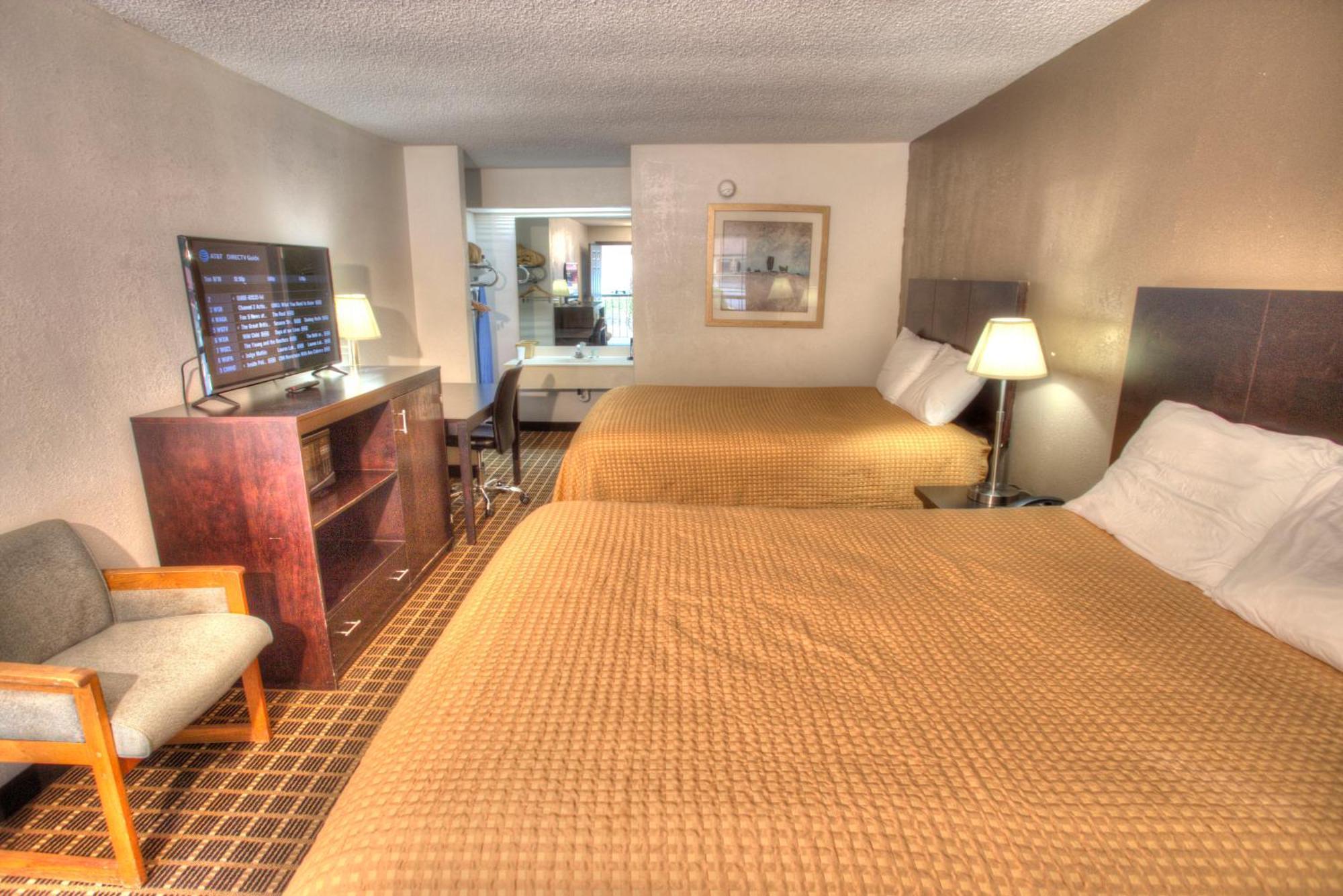 Amerivu Inn & Suites - Helen - Downtown Екстер'єр фото