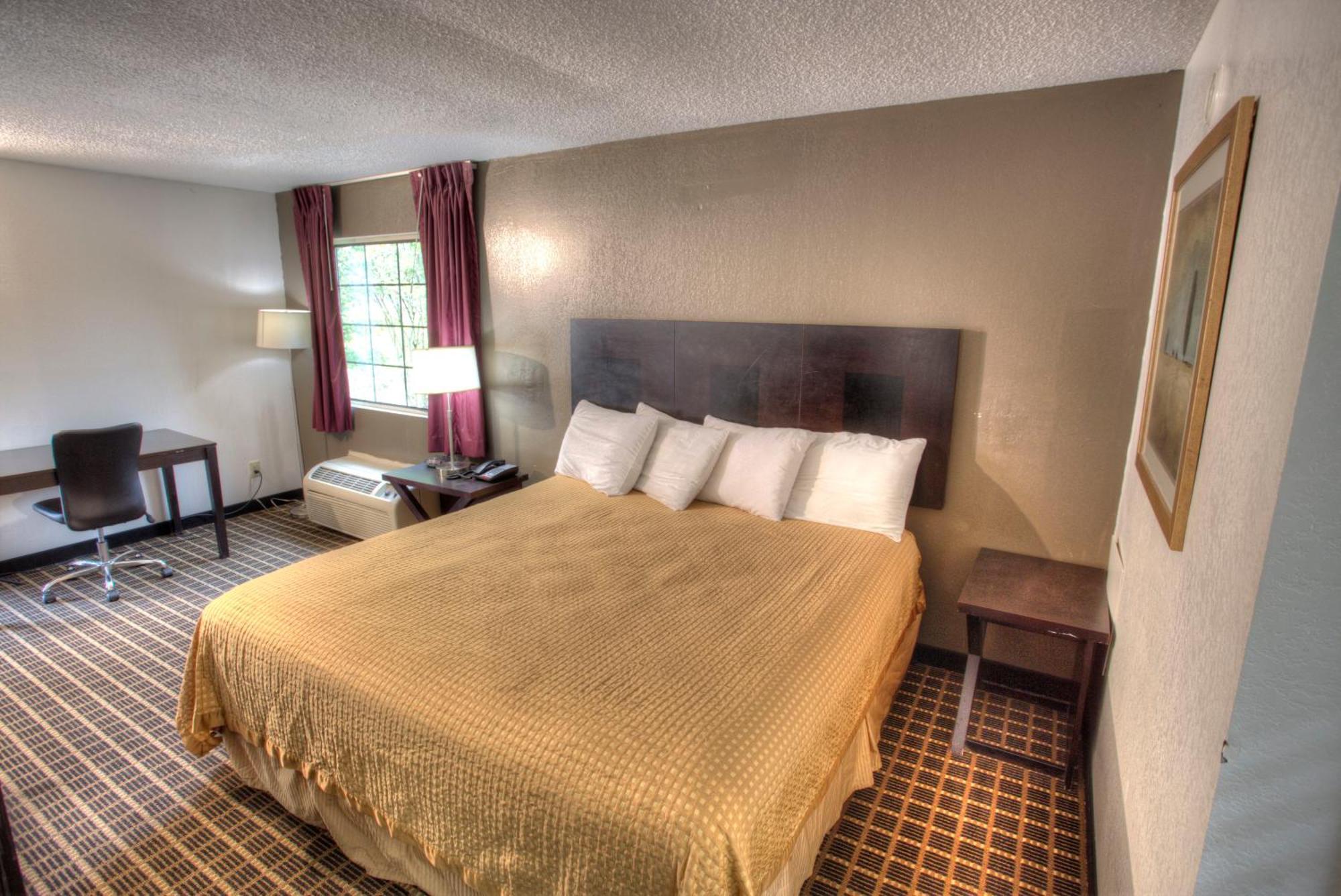 Amerivu Inn & Suites - Helen - Downtown Екстер'єр фото